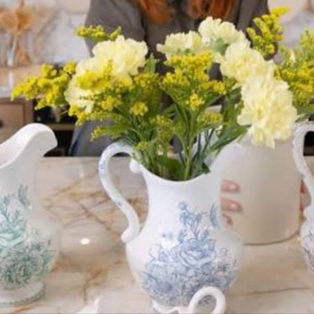 New The Pioneer Woman Stoneware Agatha Blue 2 Qt Pitcher